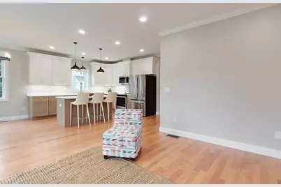 10 Pleasant St, Templeton, MA 01468 - Photo 12