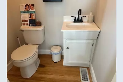 52 Pleasant St, Woburn, MA 01801 - Photo 26