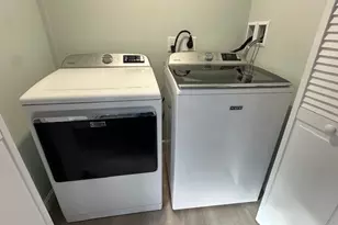 52 Pleasant St, Woburn, MA 01801 - Photo 10