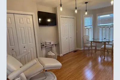 52 Pleasant St, Woburn, MA 01801 - Photo 24