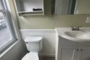 52 Pleasant St, Woburn, MA 01801 - Photo 8