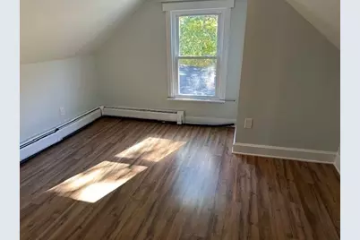 52 Pleasant St, Woburn, MA 01801 - Photo 18