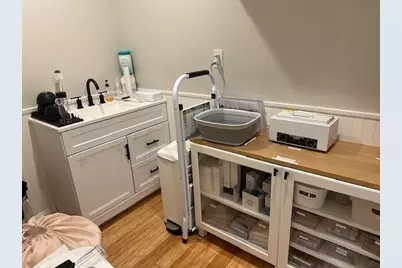 52 Pleasant St, Woburn, MA 01801 - Photo 24