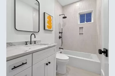 31 Houghton St #A, Somerville, MA 02143 - Photo 12