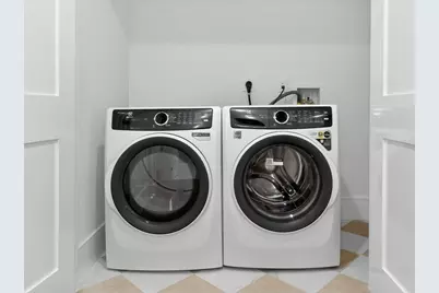 31 Houghton St #A, Somerville, MA 02143 - Photo 20