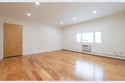 146 Willow Street #5, Waltham, MA 02453 - Photo 6