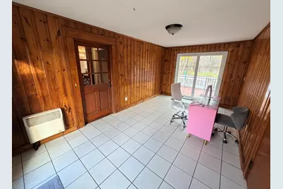 361 S Main St, Bellingham, MA 02019 - Photo 22