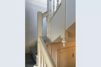 8 Morse Ct #b, Manchester by the Sea, MA 01944 - Photo 2