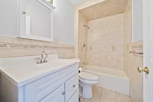 7 Tolman St, Boston, MA 02122 - Photo 10