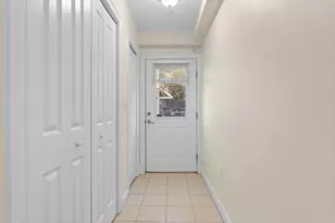 127 Harvey St, Cambridge, MA 02140 - Photo 24