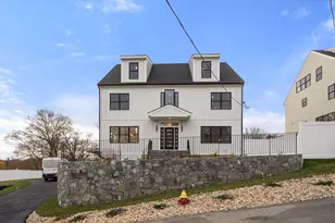 22 Mt Zion Rd, Melrose, MA 02176 - Photo 2