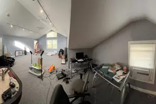 43 Birchland Ave, Springfield, MA 01109 - Photo 12