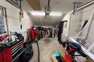 43 Birchland Ave, Springfield, MA 01109 - Photo 14