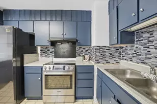 723 Florence Rd, Northampton, MA 01062 - Photo 4