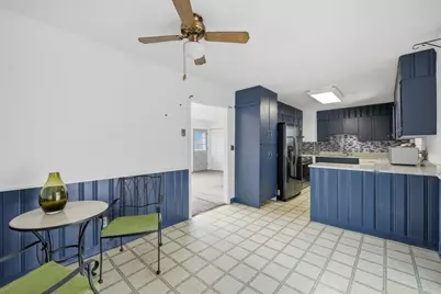 723 Florence Rd, Northampton, MA 01062 - Photo 2