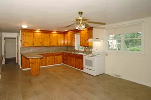 7 Howard St, Milford, MA 01757 - Photo 6