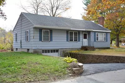 7 Howard St, Milford, MA 01757 - Photo 4