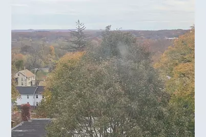 37 Clinton Ave #5-R, Holyoke, MA 01040 - Photo 6