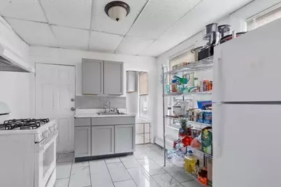 24 Adams St, Springfield, MA 01105 - Photo 12