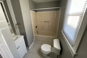 14 Hartford Ave, Uxbridge, MA 01569 - Photo 6