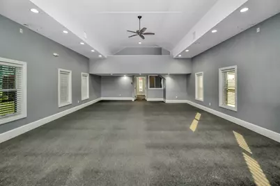 105 Pleasant St, Brockton, MA 02301 - Photo 4