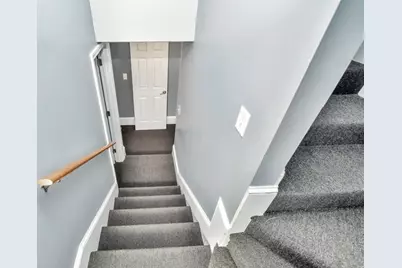 105 Pleasant St, Brockton, MA 02301 - Photo 6