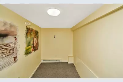 105 Pleasant St, Brockton, MA 02301 - Photo 12