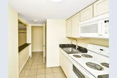 105 Pleasant St, Brockton, MA 02301 - Photo 20