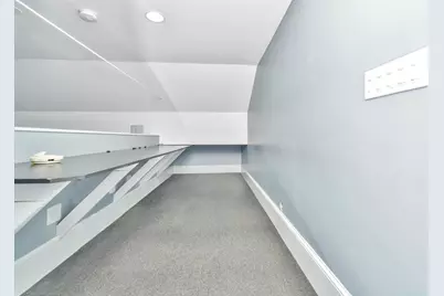 105 Pleasant St, Brockton, MA 02301 - Photo 8