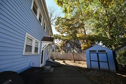 375 East Merrimack St #1, Lowell, MA 01852 - Photo 8