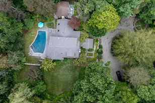 16 Vine St, Marion, MA 02738 - Photo 2