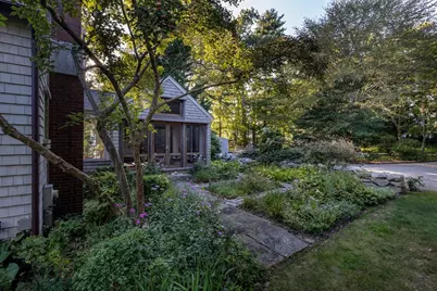 16 Vine St, Marion, MA 02738 - Photo 14