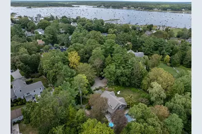 16 Vine St, Marion, MA 02738 - Photo 4