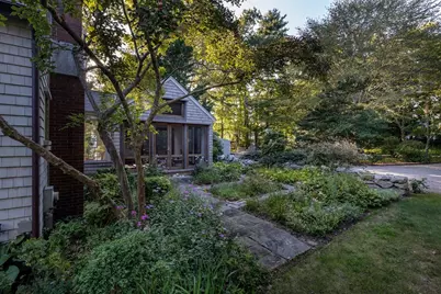16 Vine St, Marion, MA 02738 - Photo 14