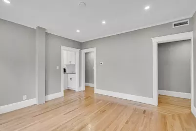 701 Hammond St #1, Brookline, MA 02467 - Photo 8