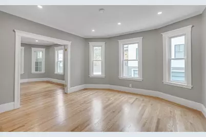 701 Hammond St #1, Brookline, MA 02467 - Photo 6