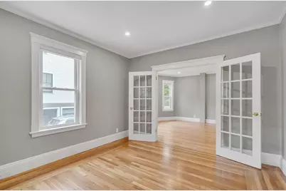 701 Hammond St #1, Brookline, MA 02467 - Photo 4