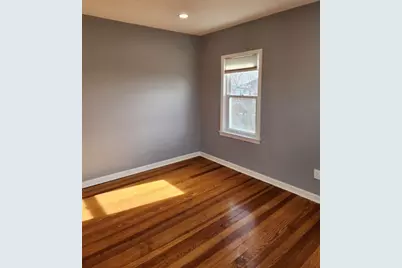 146 Middlesex #3, Fall River, MA 02720 - Photo 4