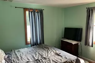 41 Hillside Dr, Springfield, MA 01118 - Photo 8