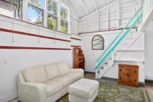 37 Pearl St, Provincetown, MA 02657 - Photo 18