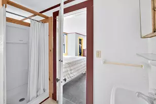 37 Pearl St, Provincetown, MA 02657 - Photo 10