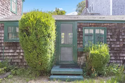 37 Pearl Street, Provincetown, MA 02657 - Photo 28