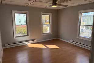 218 Vernon St, Worcester, MA 01607 - Photo 4