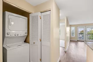 11 Church St, Salem, MA 01970 - Photo 20