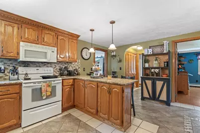 20 1/2 Bliss St #2, Taunton, MA 02780 - Photo 4