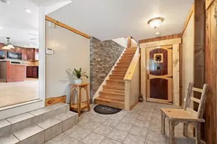 20 1/2 Bliss St, Taunton, MA 02780 - Photo 2