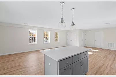 393 Court St #5, Plymouth, MA 02360 - Photo 12