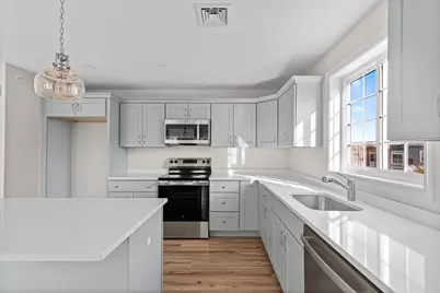 393 Court St #5, Plymouth, MA 02360 - Photo 8