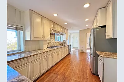 280 Quinobequin Rd, Newton, MA 02468 - Photo 4