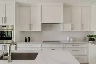 20 Kinmonth Rd, Newton, MA 02468 - Photo 6